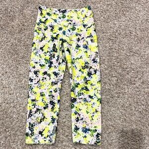 Old Navy Active Capri Leggings - Neon Yellow Floral